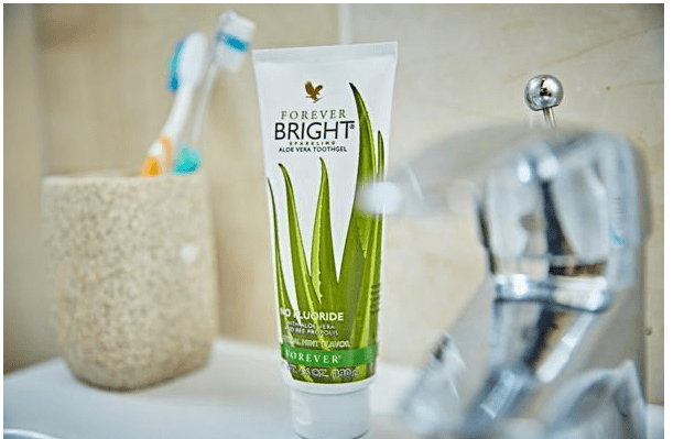 Kem đánh răng Forever Bright Toothgel 028 FLP được cả thế  giới tin dùng.